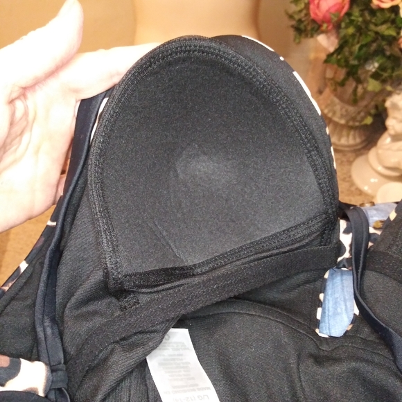 Time And Tru Sexy Keyhole Front Leopard Print One Piece Swimsuit - Picture 10 of 15